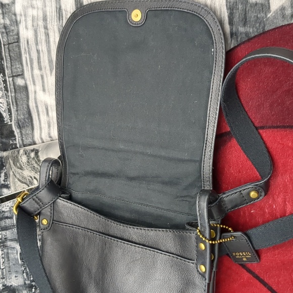 Fossil Legacy Vintage Crossbody - Picture 7 of 11